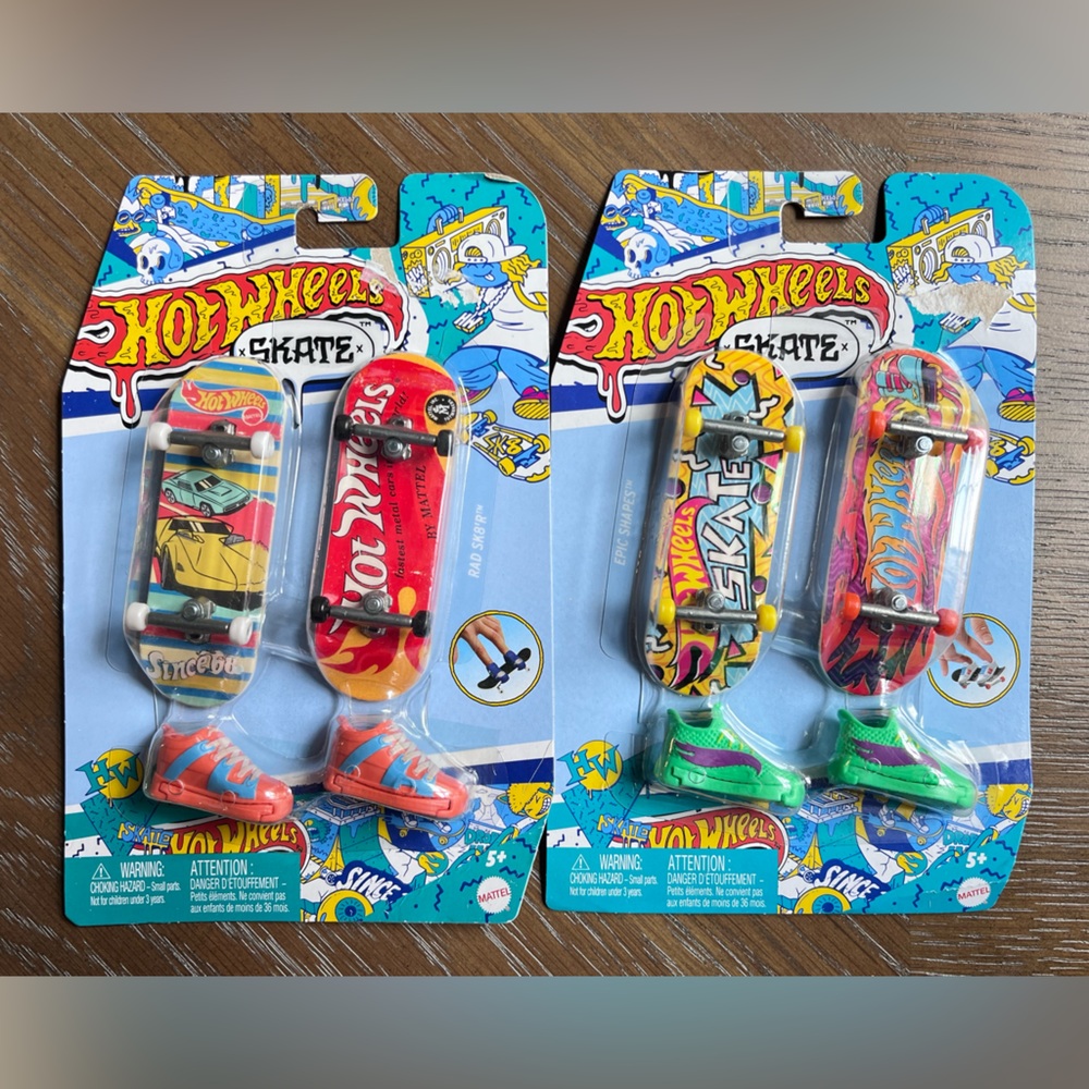 NWT Hot wheels 2 pack Tony hawk skate boards